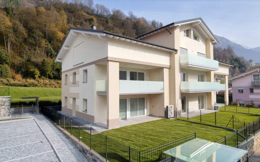 PORLEZZA: RESIDENZA LA QUERCIA